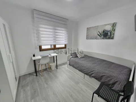 Chambre à louer, Gijón / Xixón