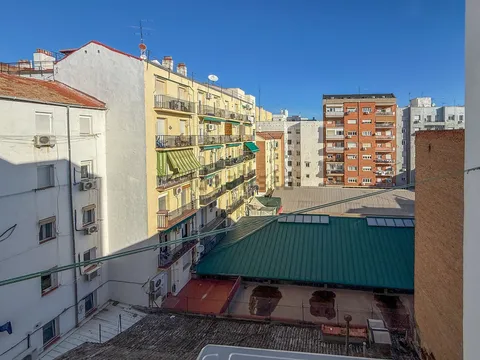 Wohnung 70 m² in Madrid