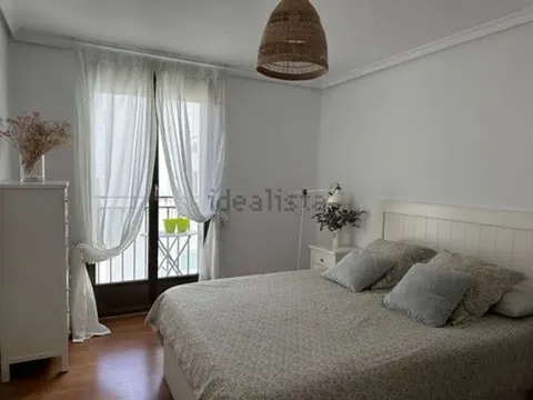 Appartement 100 m² à Logrogne