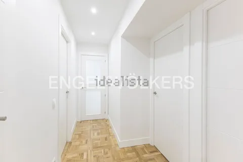 Wohnung 98 m² in Madrid
