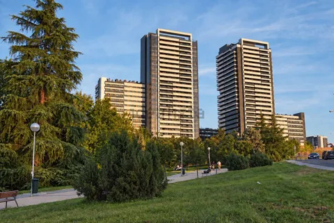 Wohnung 174 m² in Madrid