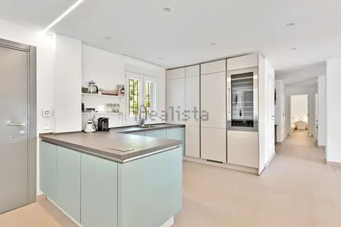 Casa de 303 m² a San Roque (4/57)
