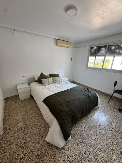 Habitació de lloguer, Llíria