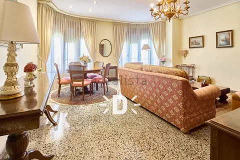 Wohnung 94 m² in Valencia