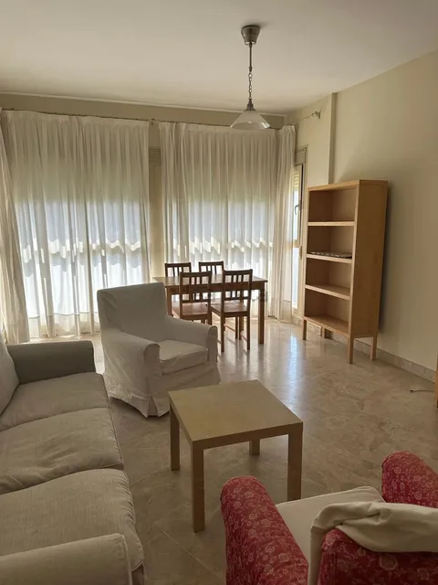 Pis de 90 m² a Sevilla (4/14)