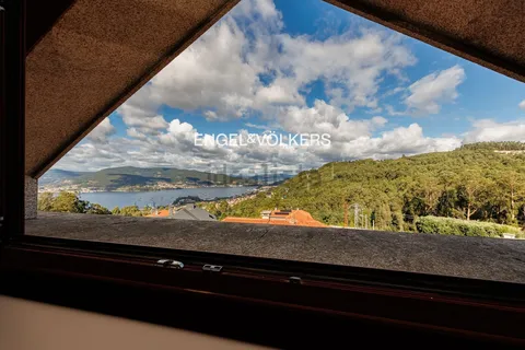 Casa 425 m² a Vigo