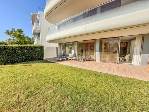 Appartamento 412 m² a Estepona