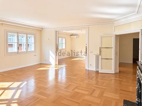 Wohnung 185 m² in Madrid