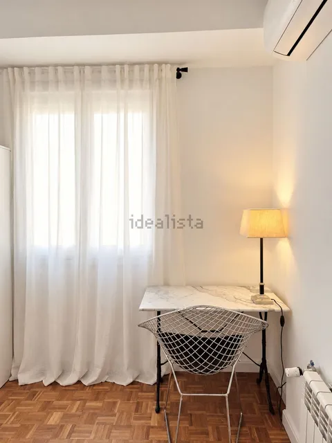 Flat 100 m² in Barcelona (4/5)