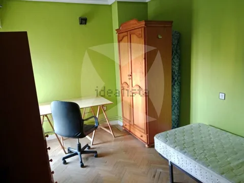 Piso de 100 m² en Cáceres