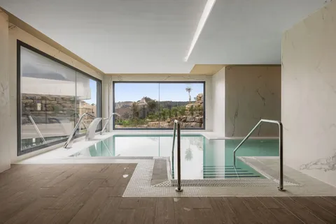 Appartamento 214 m² a Estepona