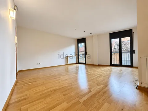 Appartement 100 m² à Vic