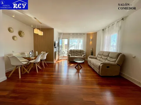 Appartamento 106 m² a Santiago de Compostela