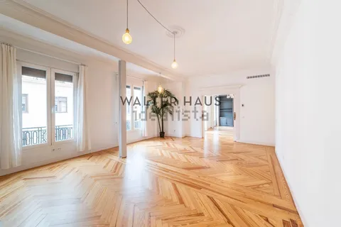 Wohnung 183 m² in Madrid