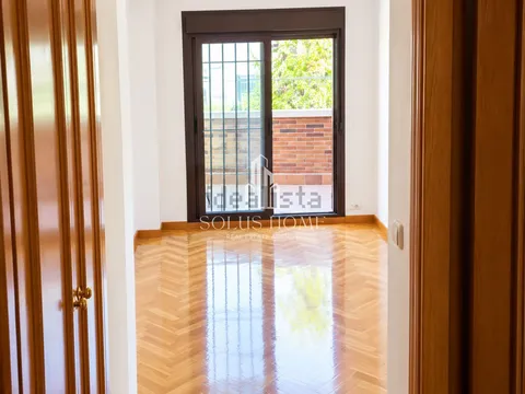 Wohnung 118 m² in Madrid