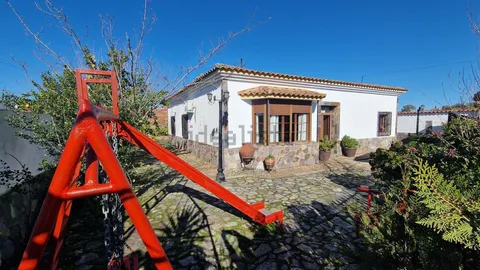 Casa 227 m² a Higuera de Vargas