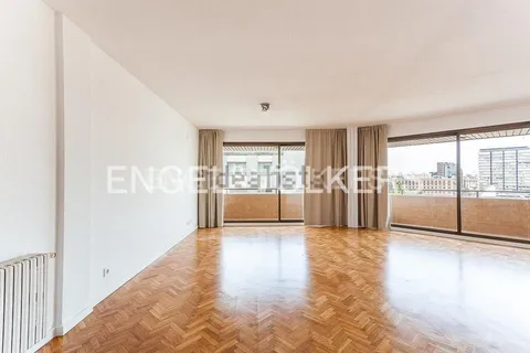 Pis de 200 m² a València