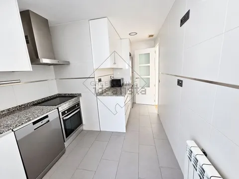 Wohnung 104 m² in Madrid