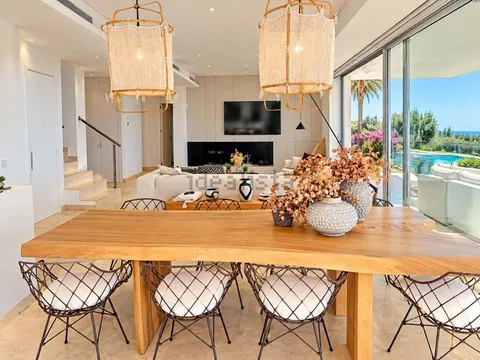 Casa de 350 m² en Marbella (4/12)