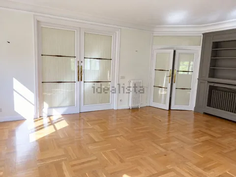 Wohnung 185 m² in Madrid