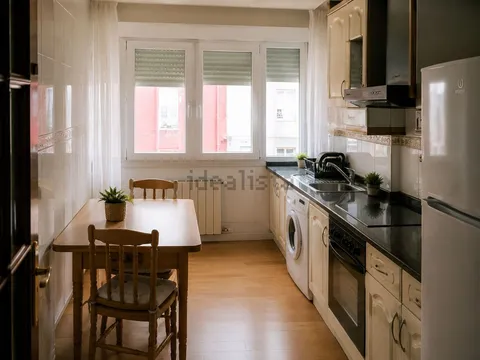 Habitació de lloguer, Torrelavega (2/2)