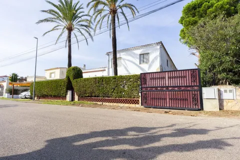 Pis de 33 m² a Castelló d'Empúries