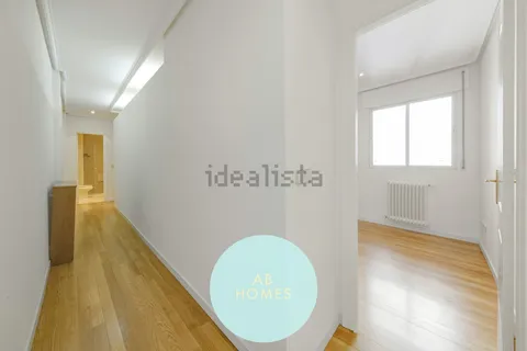 Flat 136 m² in Madrid