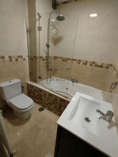 Wohnung 122 m² in Ávila