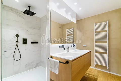 Wohnung 300 m² in Barcelona