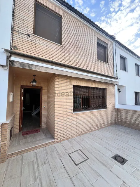 Casa de 117 m² en Lebrija
