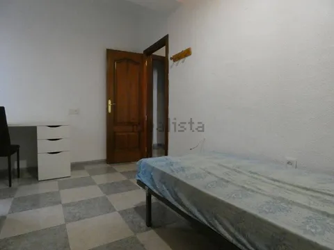 Piso de 100 m² en Granada