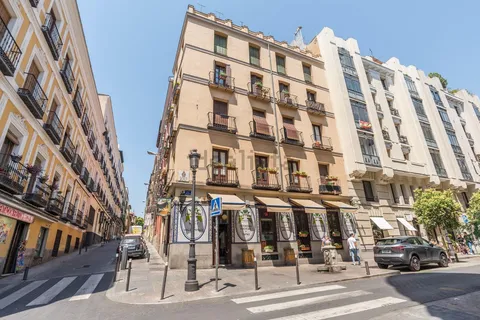Flat 71 m² in Madrid