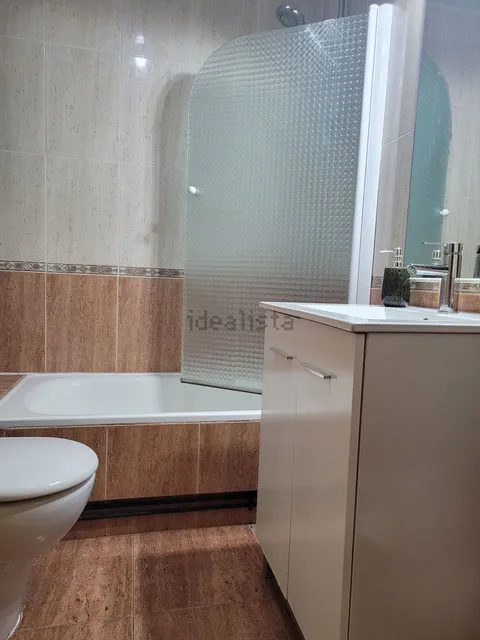 Habitació de lloguer, Castelldefels