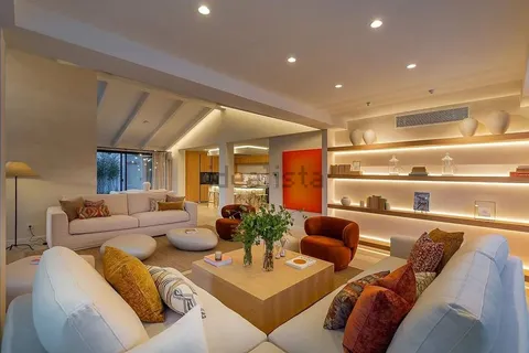 Haus 400 m² in Marbella