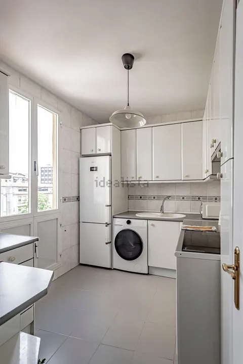 Wohnung 107 m² in Madrid