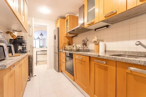 Wohnung 100 m² in Benahavís
