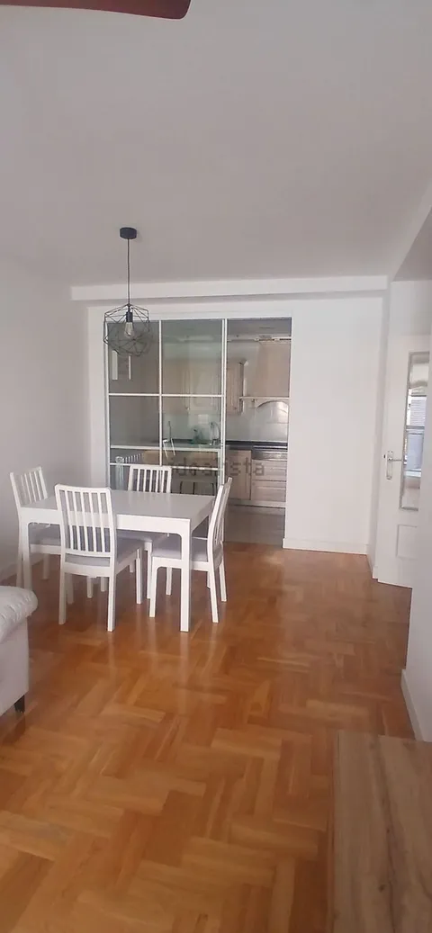 Apartamento 84 m² em Barañáin / Barañain
