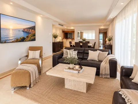 Pis de 399 m² a Estepona