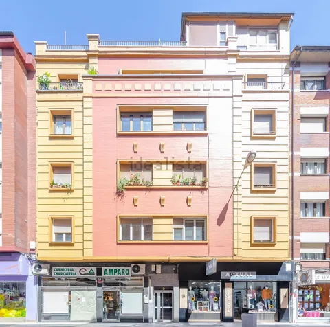 Appartement 71 m² à Mieres