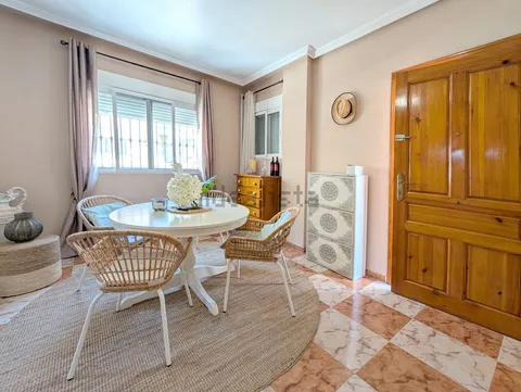 Casa de 80 m² a Oriola