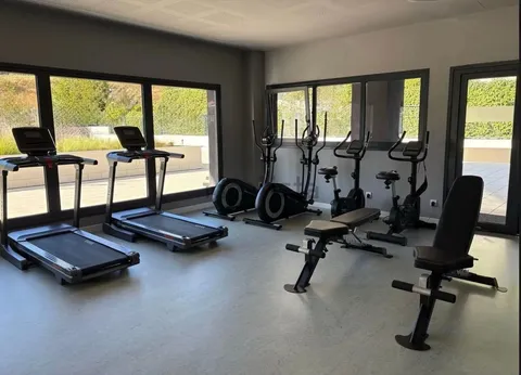 Wohnung 93 m² in Madrid