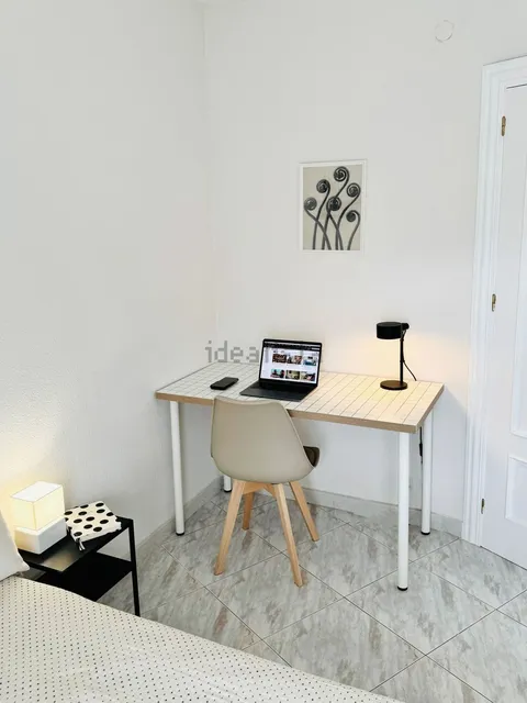 Habitació de lloguer, Àvila