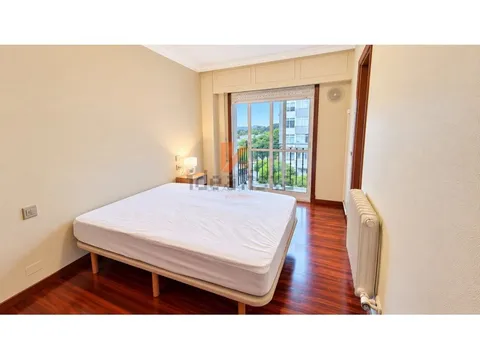 Pis de 101 m² a Santiago de Compostel·la