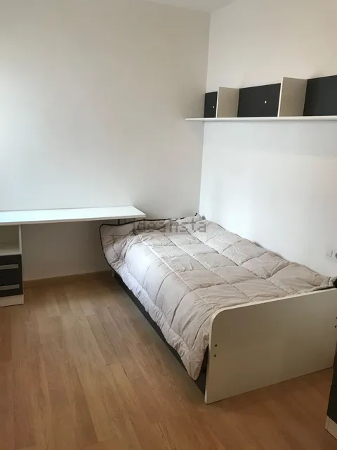 Pis de 80 m² a Còrdova