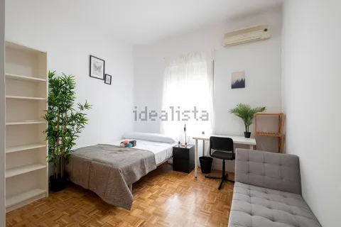 Room for rent, Madrid