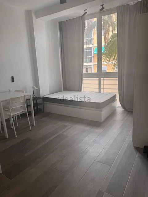 Pis de 15 m² a Alacant (4/9)