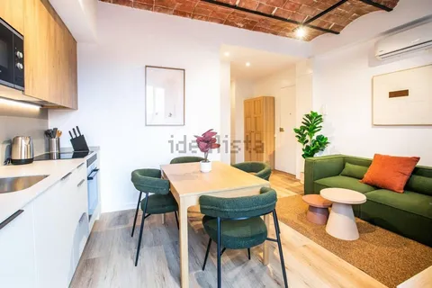 Flat 64 m² in Seville