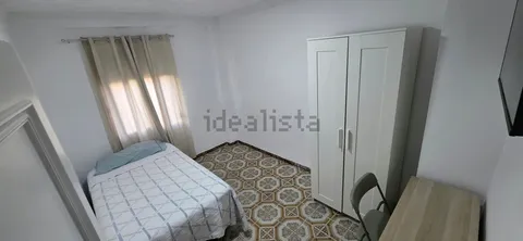 Stanza in affitto, Alzira
