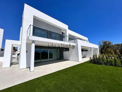 House 235 m² in Marbella (2/29)