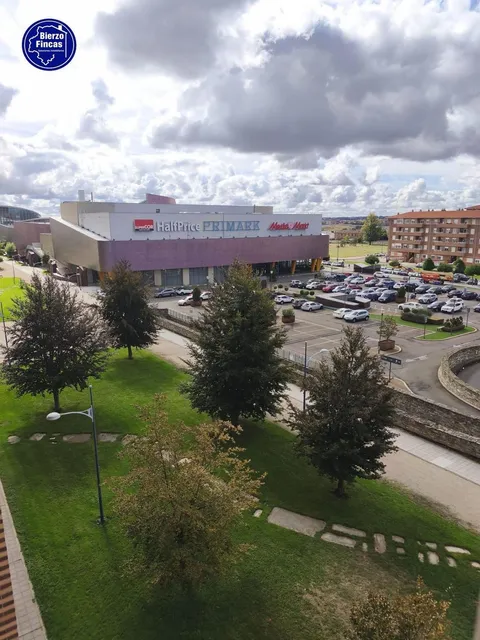 Pis de 134 m² a Lleó